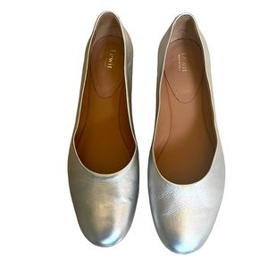 LEWIT LEA METALLIC SILVER BALLERINA FLAT LEATHER WOMEN’s Size 8.5 EUC Box